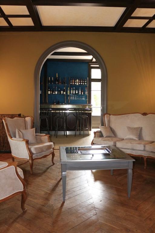 Chateau de Breuil en Beaujolais Salles-Arbuissonnas-en-Beaujolais Extérieur photo